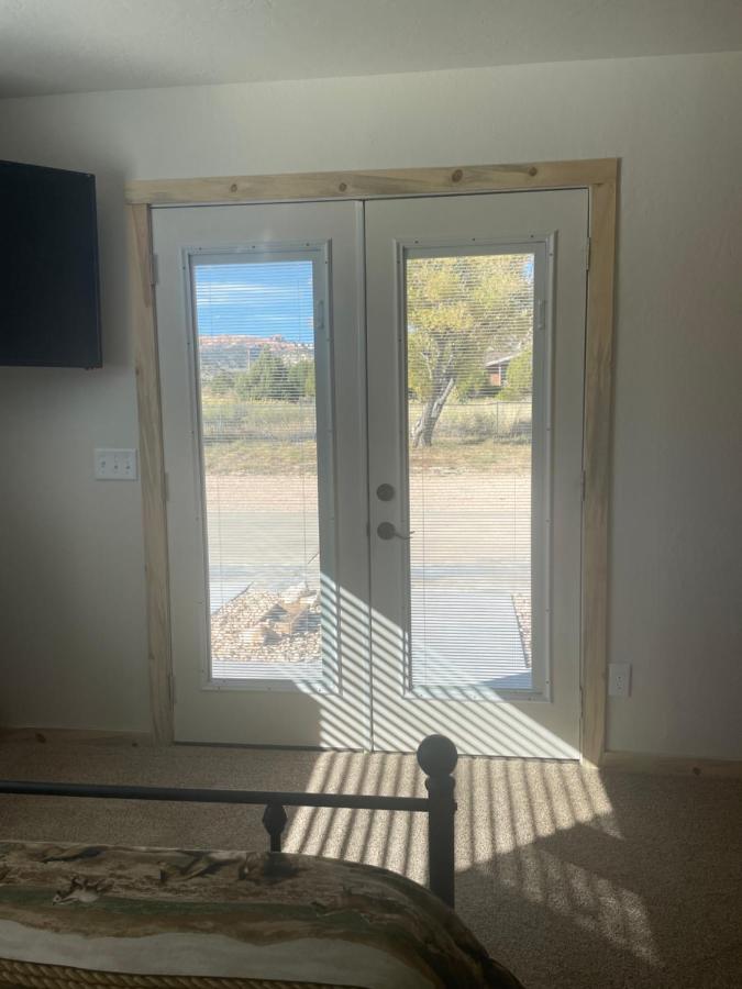 Bryce Canyon Country Inn Тропик Экстерьер фото